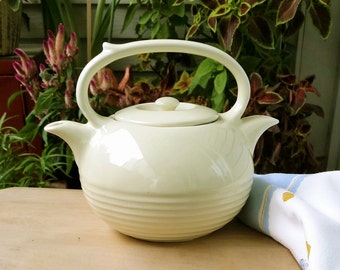 Vintage Hall Twinspout Tea Master Teapot