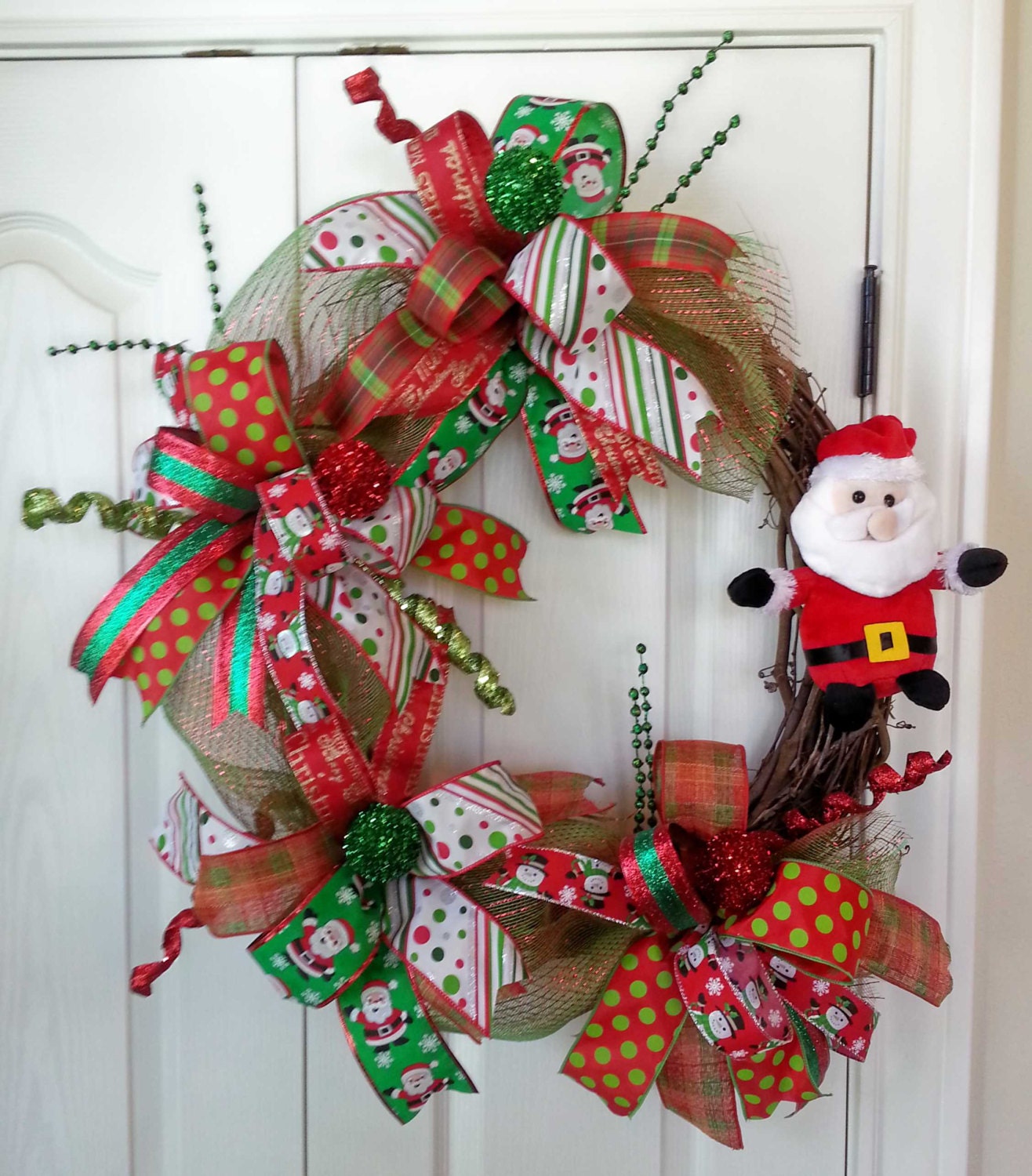 Large Grapevine Christmas Wreath with Deco Mesh by 60YearsOfLove