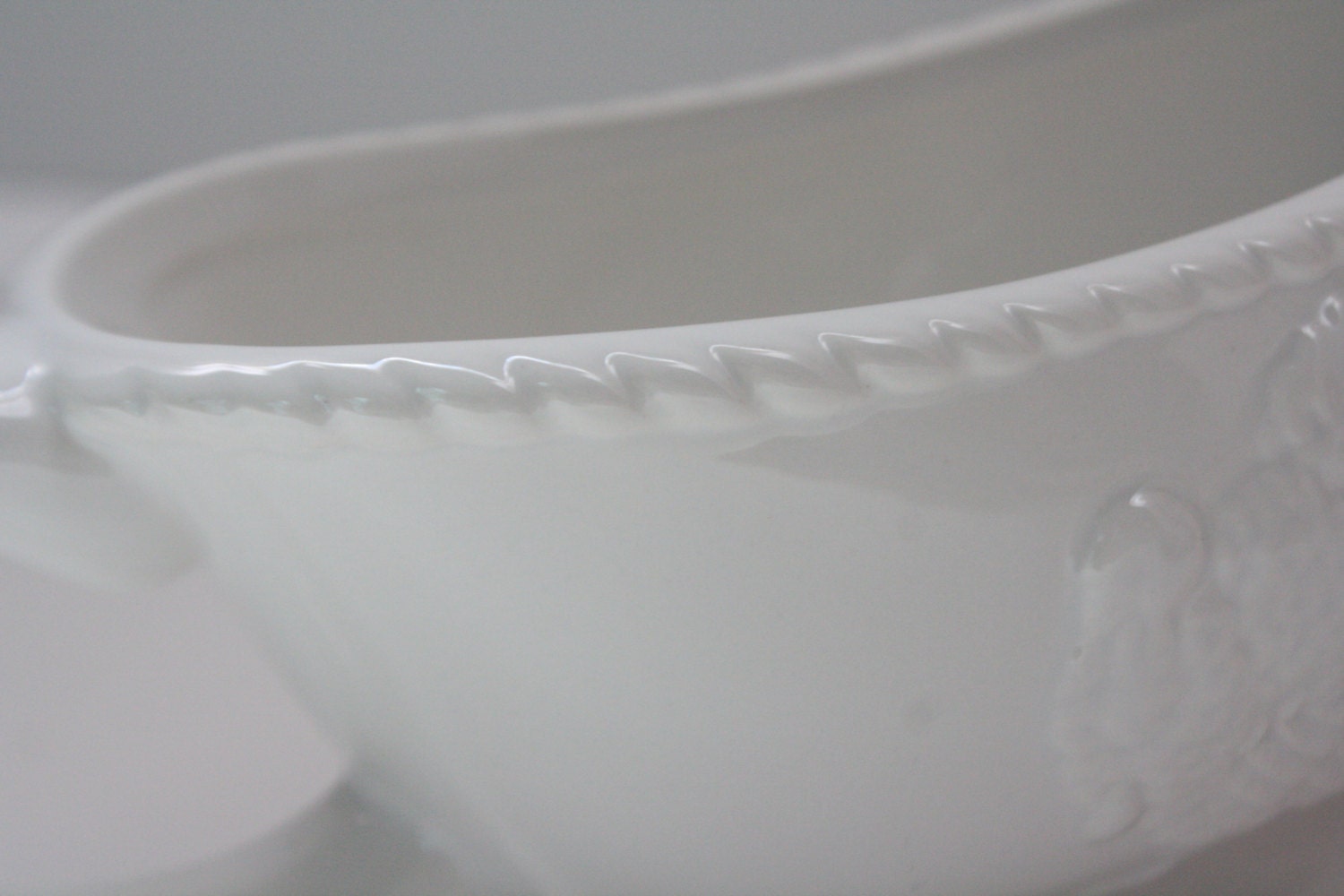 Vintage Ceramic White Turkey Gravy Boat Thanksgiving Fall