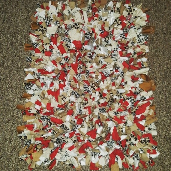 Items similar to Hand Tied Rag Rug on Etsy