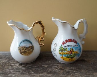 Set of 2 Vintage Hawaii The 50th State & Mt. Rushmore Small Mini Souvenir Pitcher Figurine