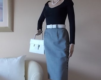 French Parisian Skirt, Ladies Clothing, French Grey Skirt, Size UK 12, 100% Wool, Lined, Front Detail Buttons, Back & Front Splits, Vintage.