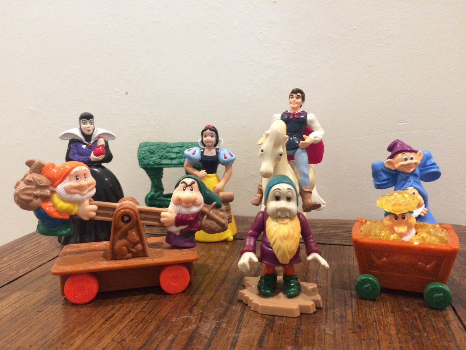 Snow White And The Seven Dwarfs 1992 Vintage Mcdonalds Toys 