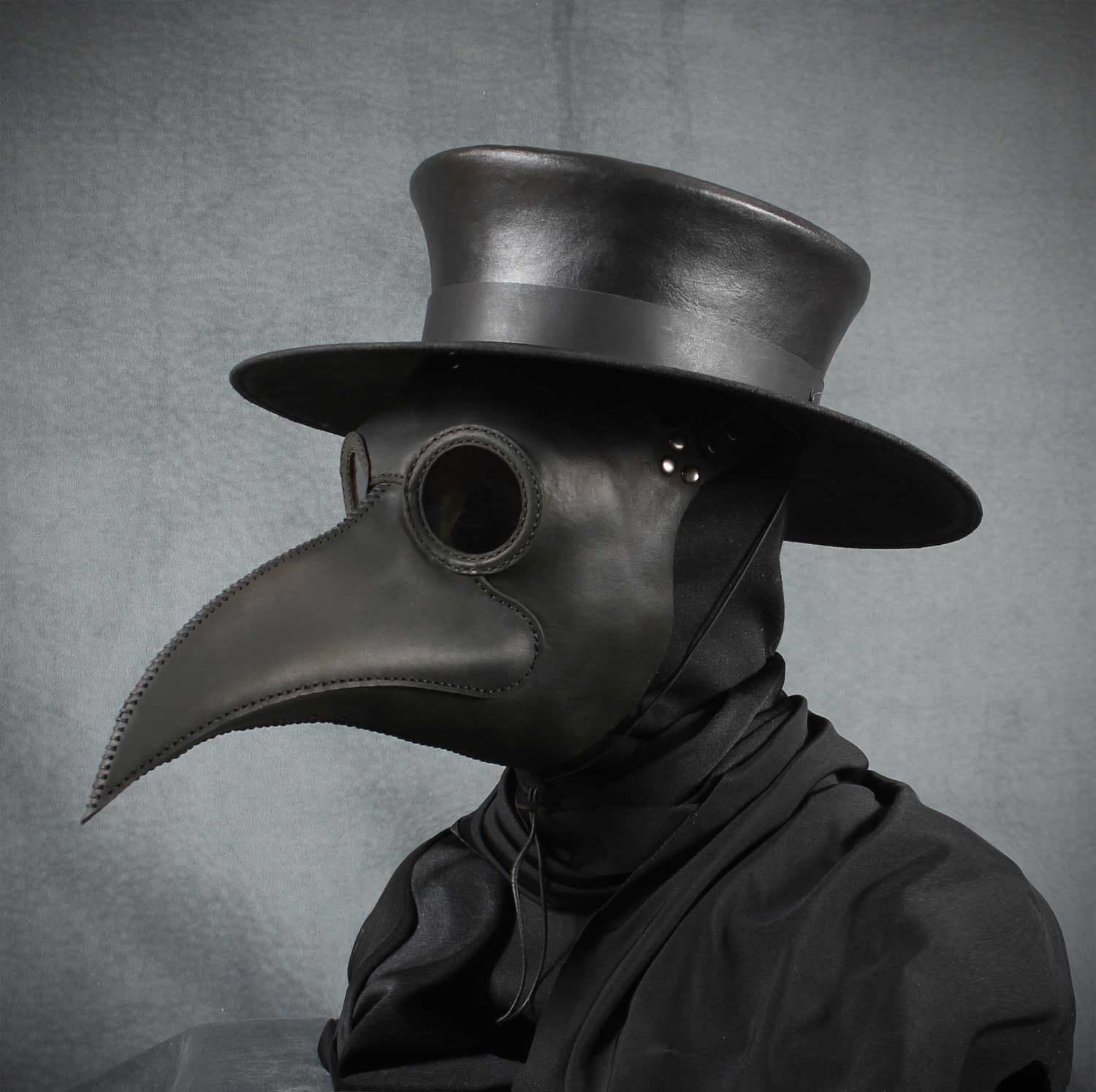 Masque de médecin de peste Maximus en cuir noir