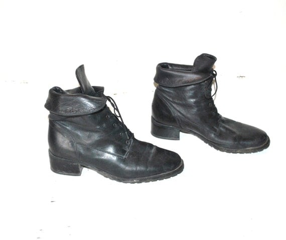 fold down pixie boots vintage 80s 90s black LEATHER by OFTNvintage