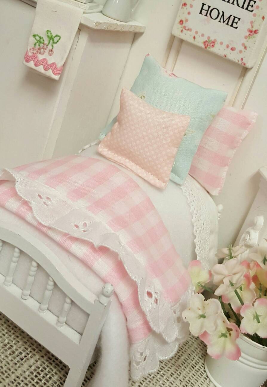 Miniature Dollhouse Children's Bed and Bedding