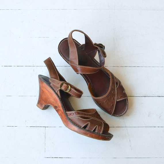 Finerra wooden wedge shoes vintage 70s wood platforms