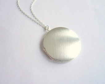 Medium silver locket necklace Medium locket Sterling necklace chain Custom length Plain locket Personalized locket Photo locket Charm locket