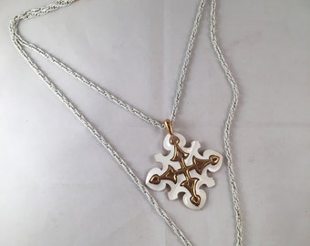 Vintage Rapallo White Chain Necklace and Pendant