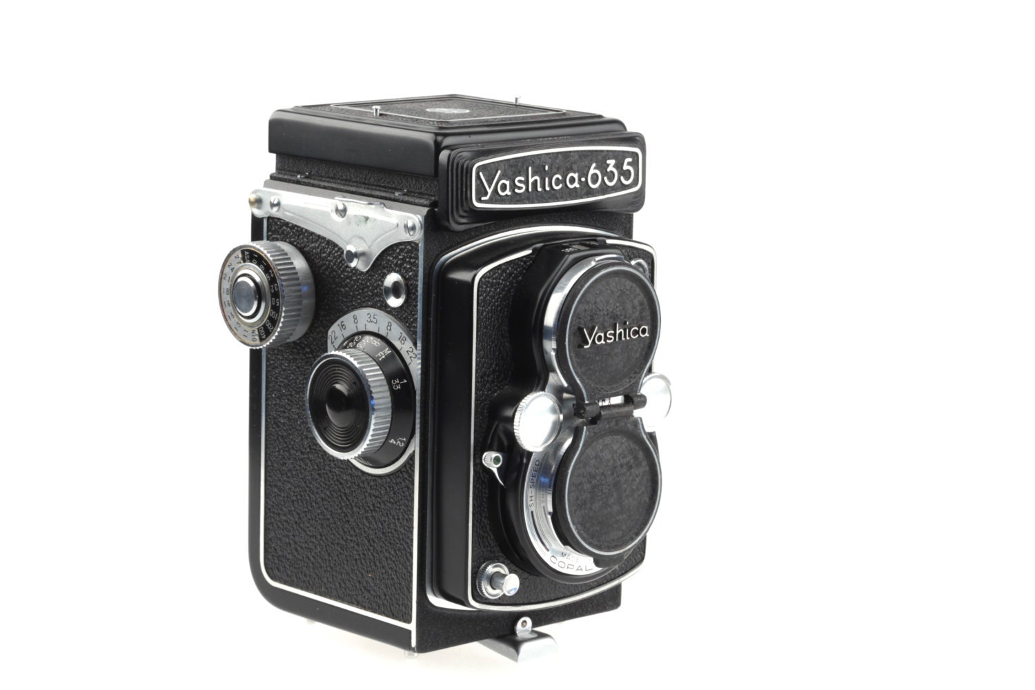 YASHICA 635 Medium Format TLR Camera Yashinor lens 80mm With