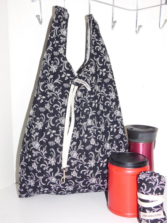 black foldable shopping bag