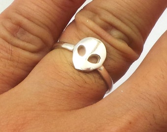 Handmade 925 Silver Alien Emoji Ring - Alien Jewelry - Paranormal, Extraterrestrial, Sci fi, ET, Gift for Geek, Gift for Children, Daughter