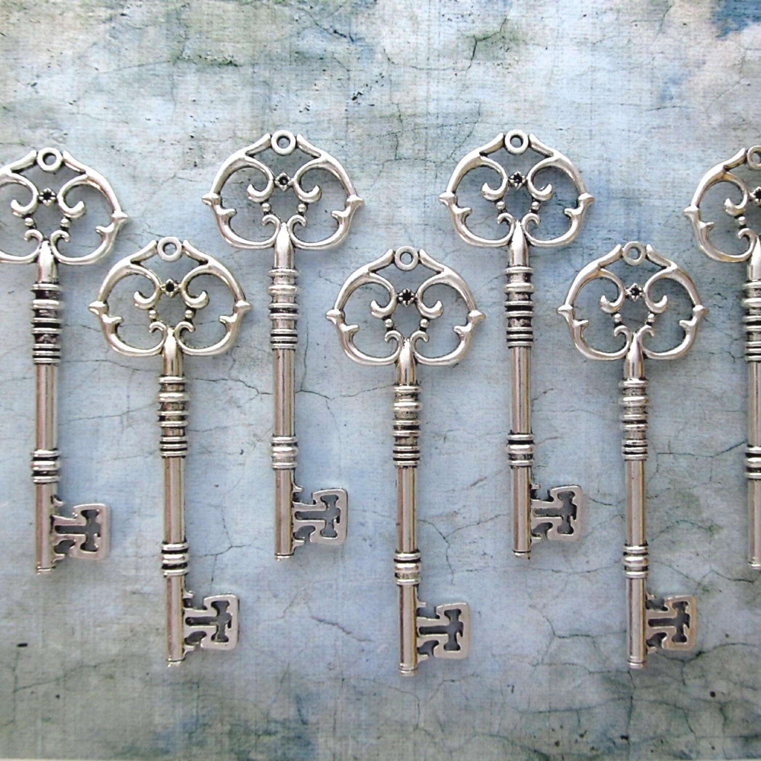 Larroque EXTRA LARGE Antique Silver Skeleton Key Set of 10