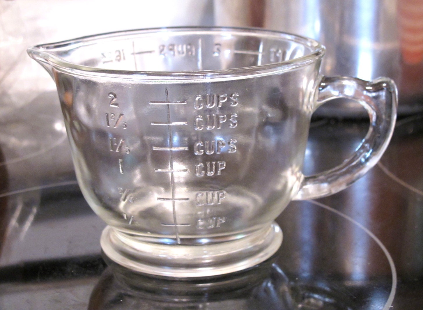 Vintage Depression Glass Pedestal Base 2 Cup Measuring Cup