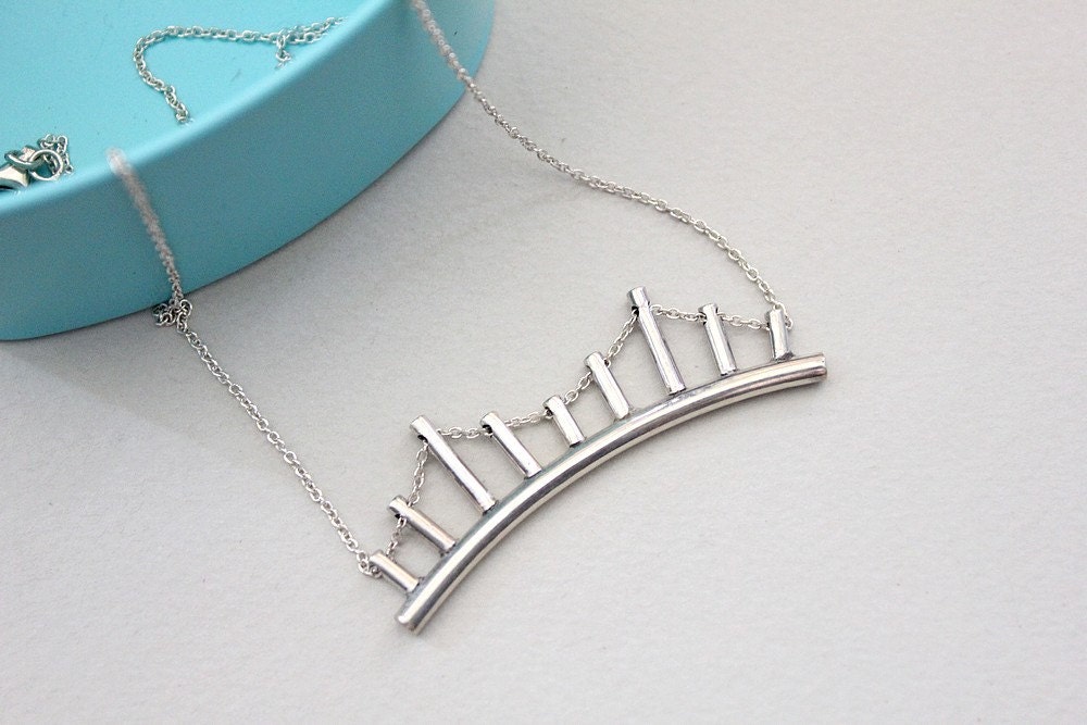 Golden gate bridge necklace. Brooklyn bridge necklace. Unusual