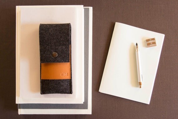 Felt and leather PEN HOLDER, sunglasses case, pencil case, charcoal and tan, wool felt, handmade, made in Italy