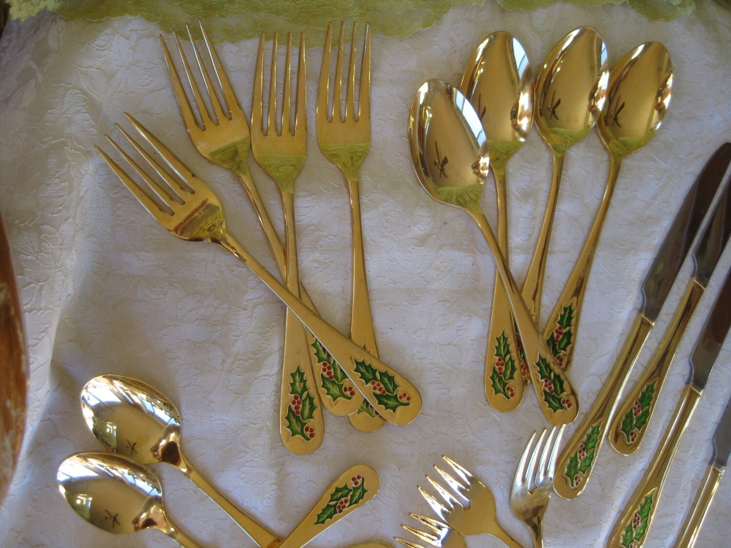 Gold Electroplate Holly berry flatware Classic traditions 20