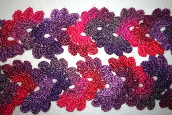 Vintage 1911 Crochet Pattern of Lotus Flower Scarf in