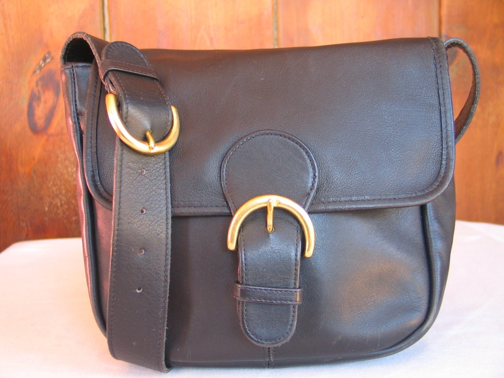 black buckle shoulder bag