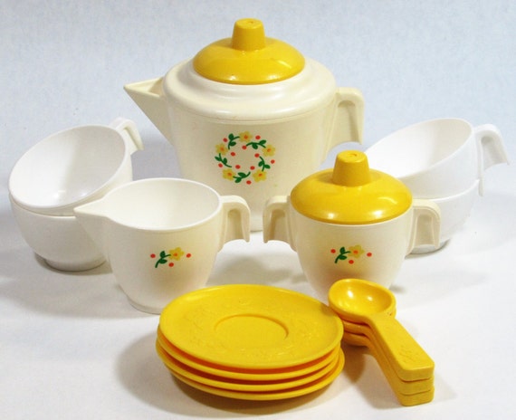 fisher price tea pot set