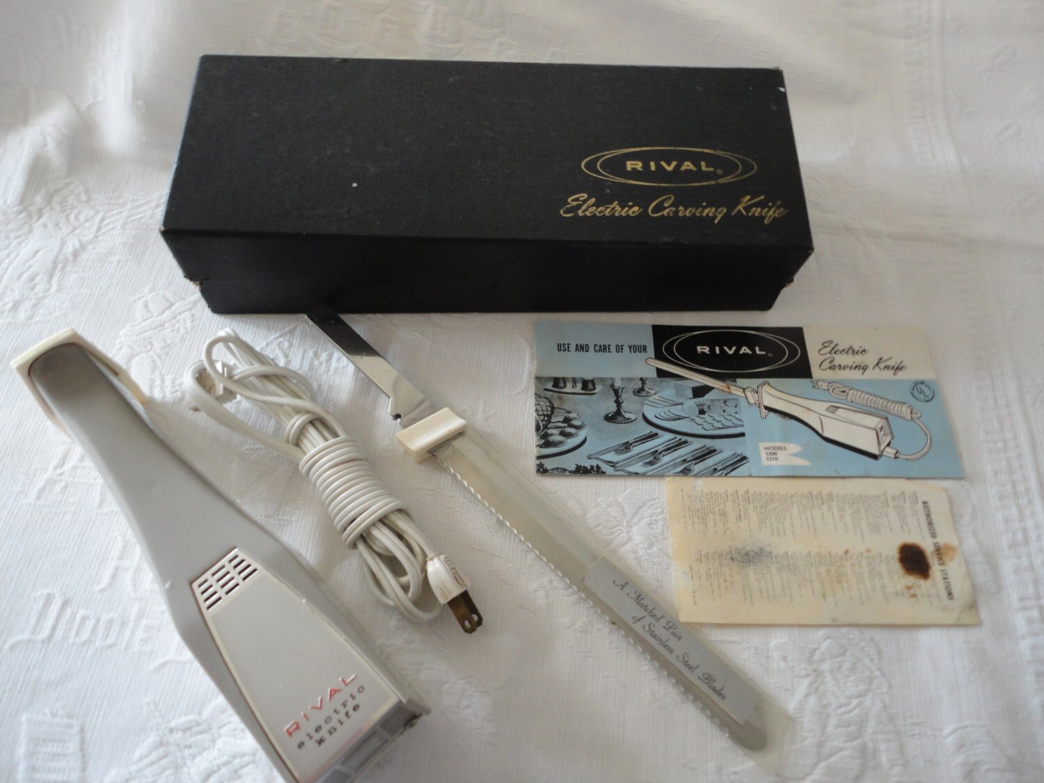 Vintage Rival Electric Carving Slicing Knife Original Black