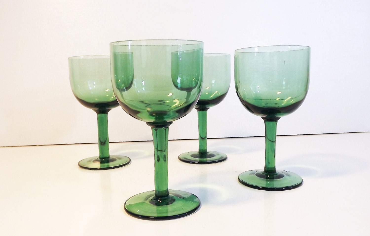 Green Water Glasses or Wine Glasses Vintage Set of 4 Green Goblets
