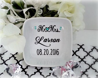 Wedding Ring Bowl, Custom Ring Holder, Wedding Ring Dish, His and Hers Ring Holder, Mr. & Mrs. Ring Dish, Custom Initials