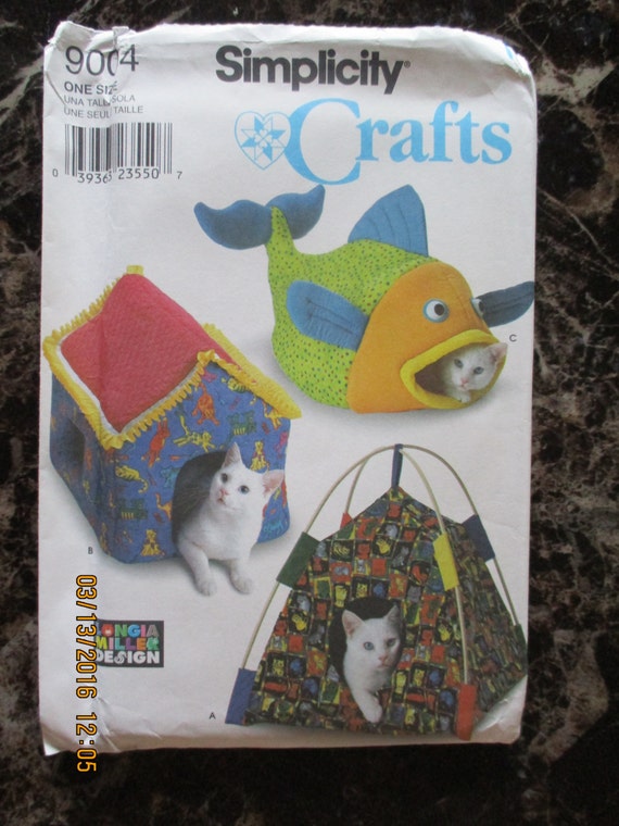 Simplicity Crafts Pattern 9004 Cat Beds Complete and Uncut