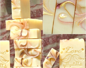Personalised Wedding Favour Soaps Palm Free Vegan Custom Soaps UK Cold Process Soap Natural Ingredients No Synthetic Fragrance