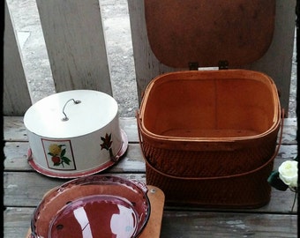 Vintage Wicker Pie Basket / Fair Going Pie Box / Dining Al Fresco / Le Pique Nique / Gift Idea / Storage Basket / F968