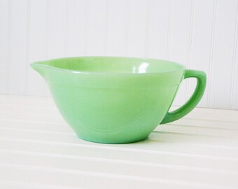 Vintage Fire King Jadeite Batter Bowl - sweetcarolineathome