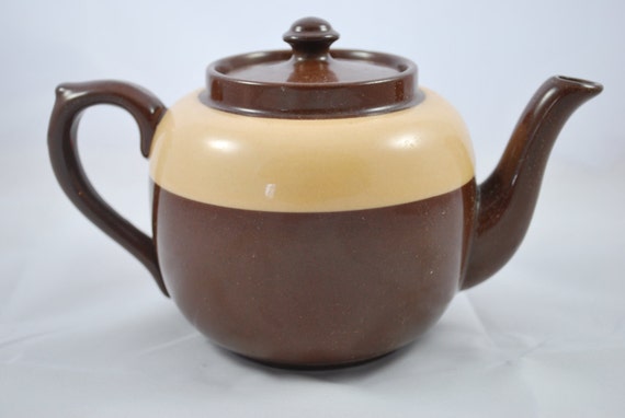 Items Similar To Gibson Teapot Vintage Pottery Tea For Two , Two Cups ...