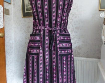 Cute 1970s cotton flower & stripe print belted dress, large size, sundress, party, holiday. Pockets!