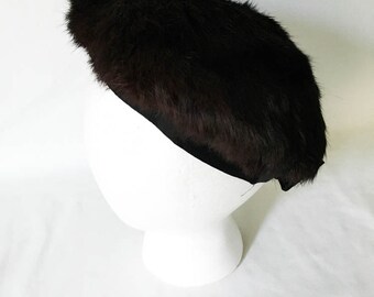 Rabbit Fur Hat - Winter Fur Beret - Vintage Lady's Fur Hat - Brown Rabbit fur beret - Brown fur hat