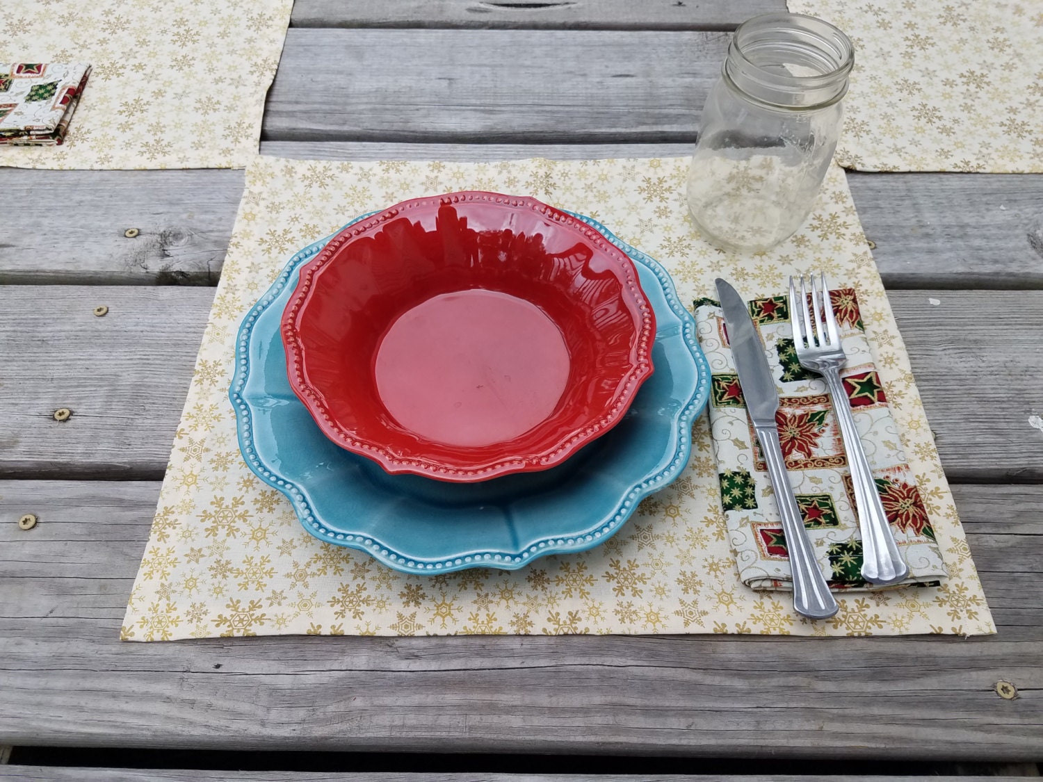 A Golden Christmas Placemat and Napkins