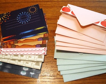 Animal Crossing Stationery - 10 Notecard and Envelope Combo Set