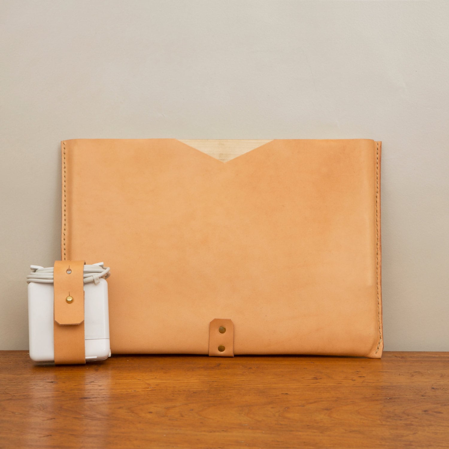 Simple and sleek natural leather laptop sleeve/ by BullHornDesigns