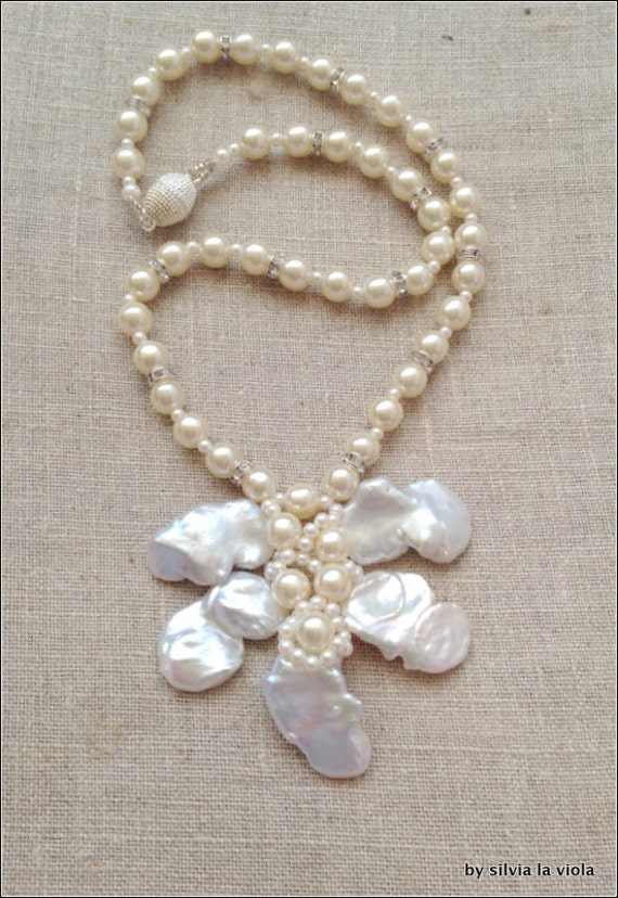 Lost Pearl NecklaceFresh Water Pearl NecklaceWhite Keshi