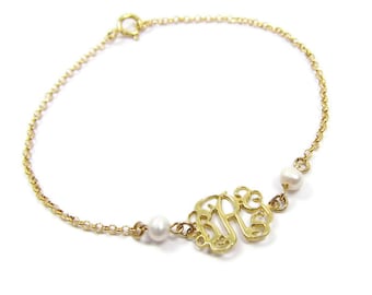 Personalized Monogram Bracelet 0.6" made of solid Sterling silver 925 plated with 18k gold and pearls.
