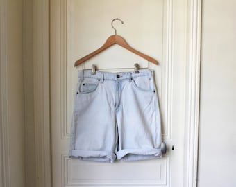 LEVIS 550 shorts jeans light blue 80s vintage Levi's washed blue grunge boyfriend shorts denim relaxed fit - W 33 L 00