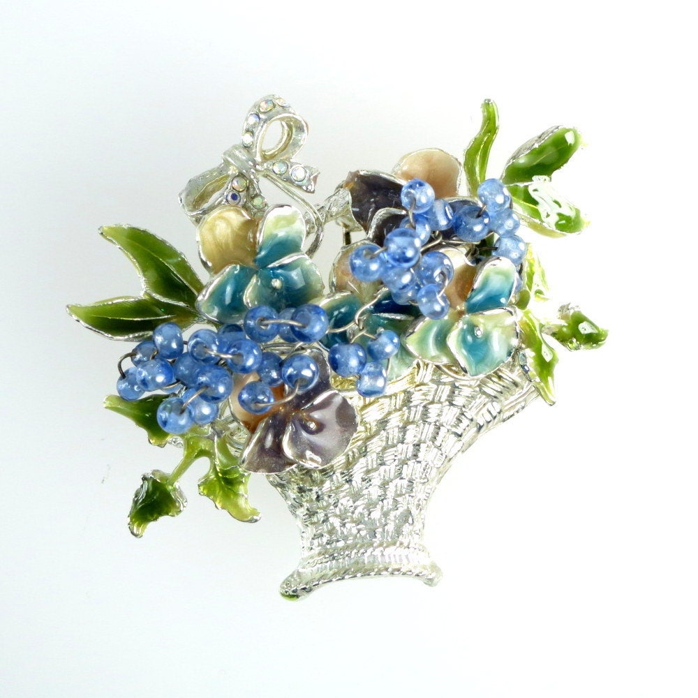 Pansy Bouquet Brooch Vintage Flower Basket by ClarasChicBoutique
