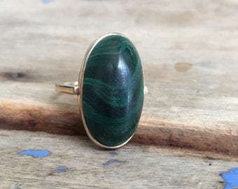 Vintage malachite 9ct ring
