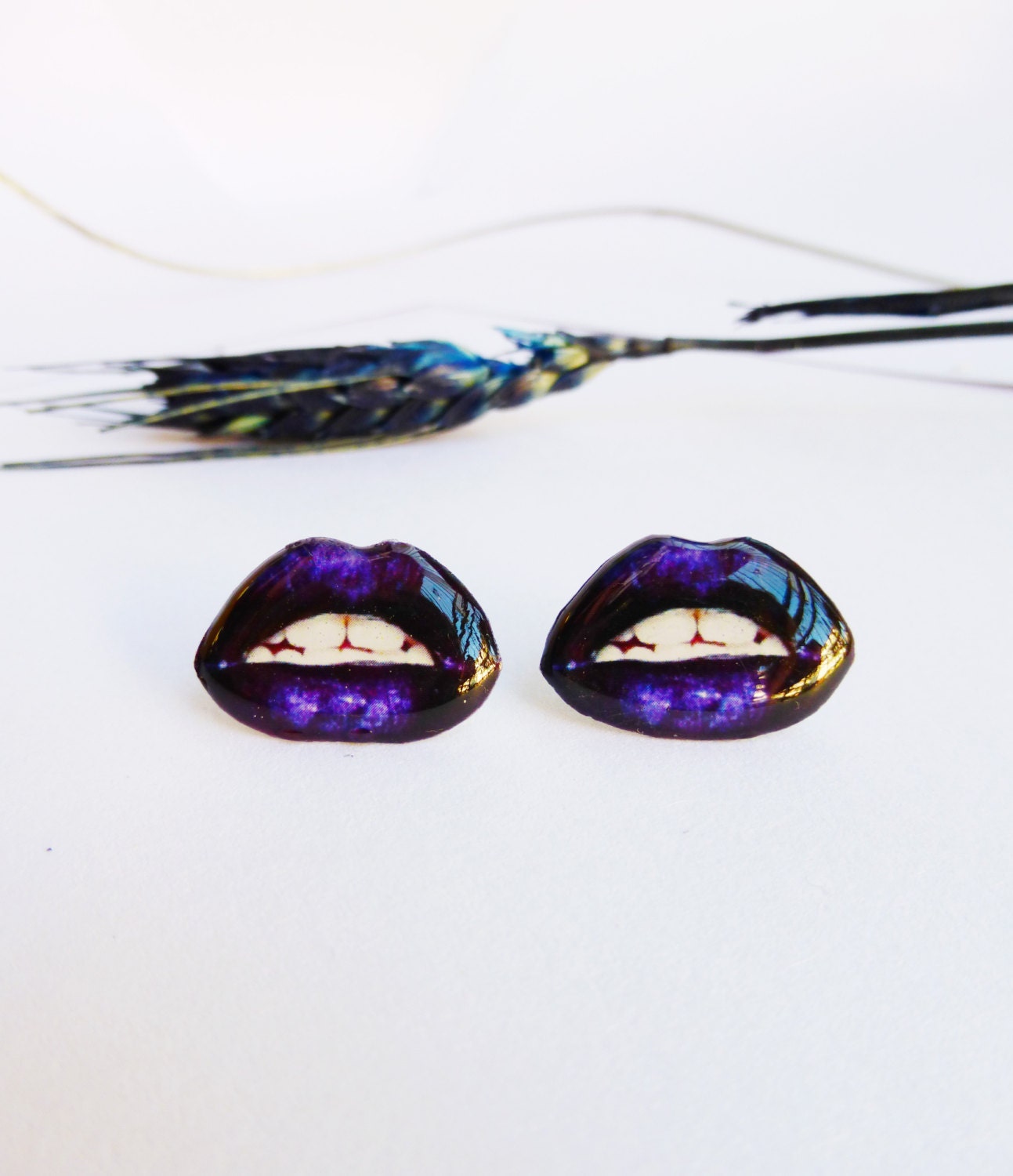Purple lips studs / Lips earring / Purple earrings / Kiss