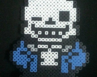 Pixel art and geek chic accessories by MelParadise on Etsy