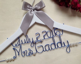 Sale,Bridal Hanger,Personalized Wedding Hanger with Date,personalized rustic wedding dress hanger,name hanger,bride hanger for wedding dress