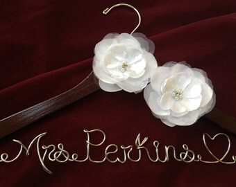Personalized wedding hanger rose flower, Bride hanger, wedding dress hangerhttp://m.youtube.com/watch?v=j58W1WjX9Ck