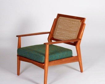 PETALUMA Cord-Backed Chair