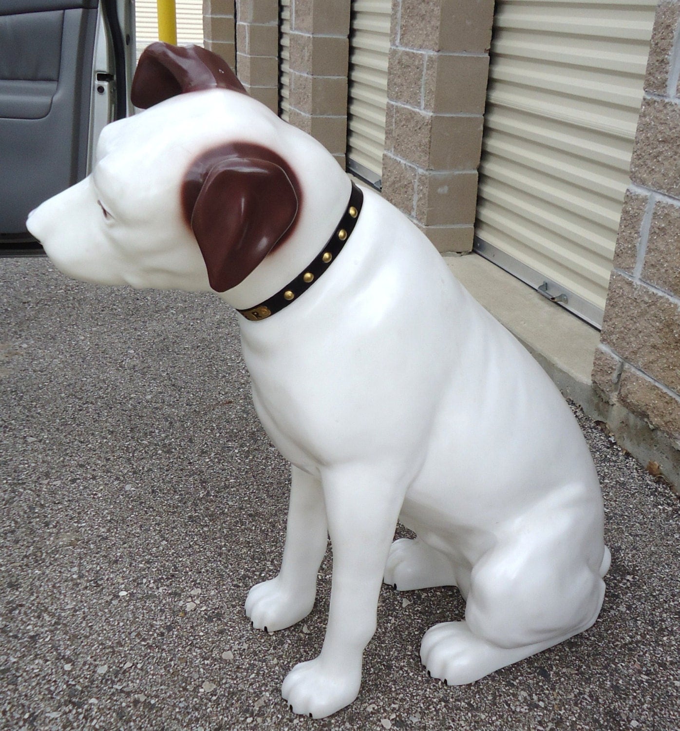 nipper dog figurine