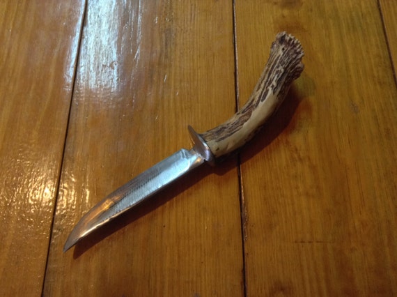 handmade-deer-antler-knife-with-steel-guard