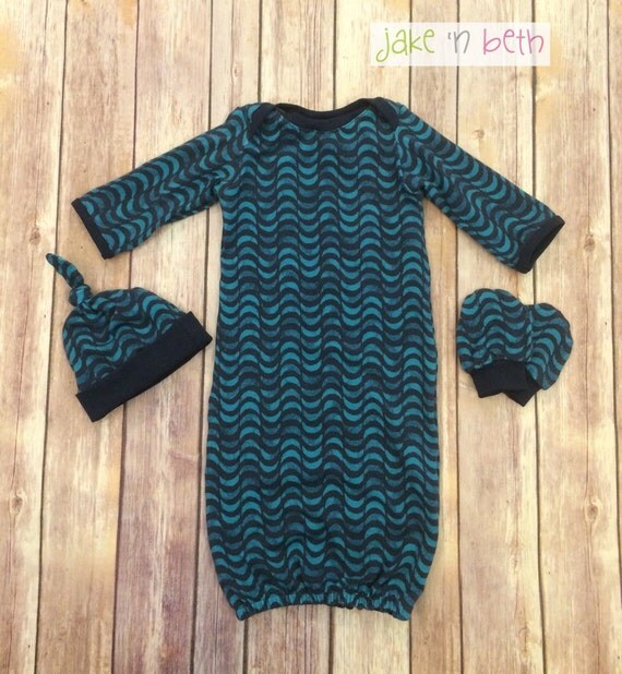 Baby boy gown knot hat and no scratch mittens navy blue